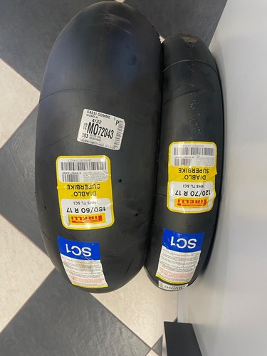 Set slick pirelli - 120/70, &